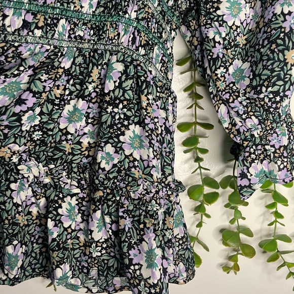 NWT American Eagle Floral Smocked Square Neck Top Blouse - Small - Picture 6 of 12